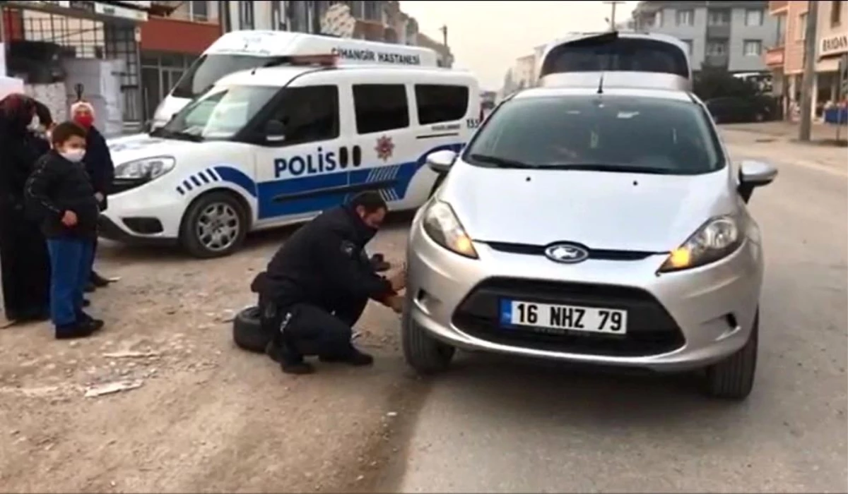 Son dakika haberi! İnegöl polisi alkışı hak etti... Bu kez ceza kesmediler