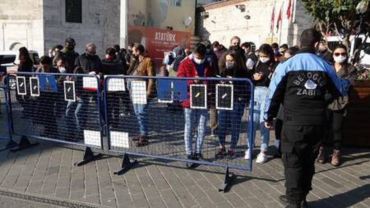 İstiklal Caddesi\'ne karekod ile girişler başladı