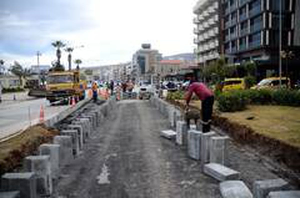 Kuşadası trafik sakinleştirme proje çalışmaları devam ediyor