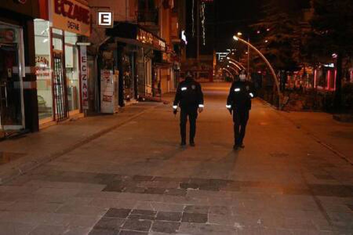 Niğde, kısıtlamaların başlamasıyla sessizliğe büründü
