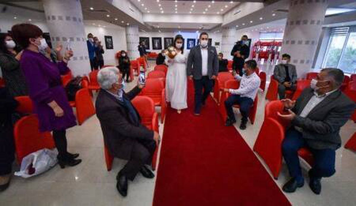 Son dakika: Nikah salonlarında \'cuma\' yoğunluğu