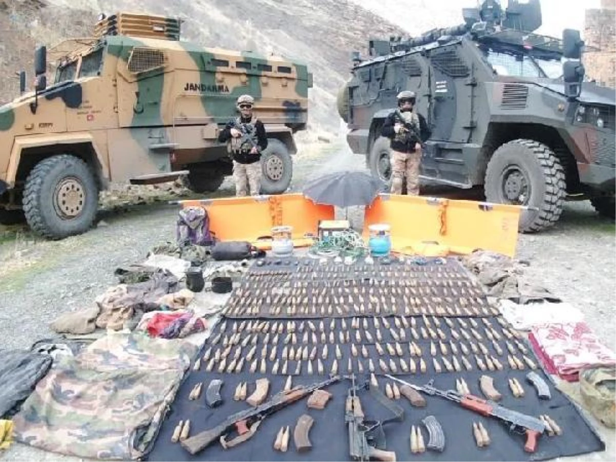 PKK operasyonunda çok sayıda silah ve mühimmat ele geçirildi