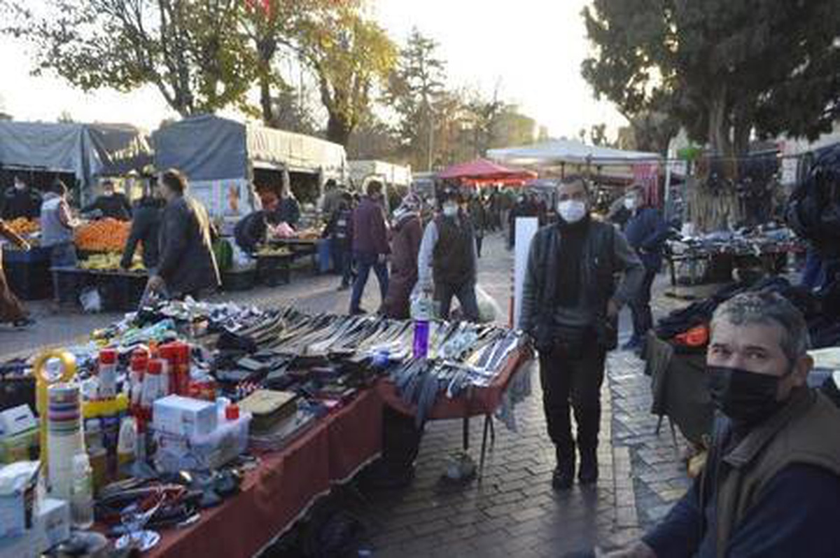 Tavşanlı\'da \'pazar alışverişine tek kişi çıkın\' anonsu