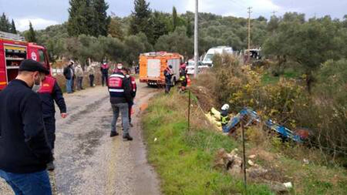 Traktör şarampole uçtu dayı öldü, yeğen yaralandı