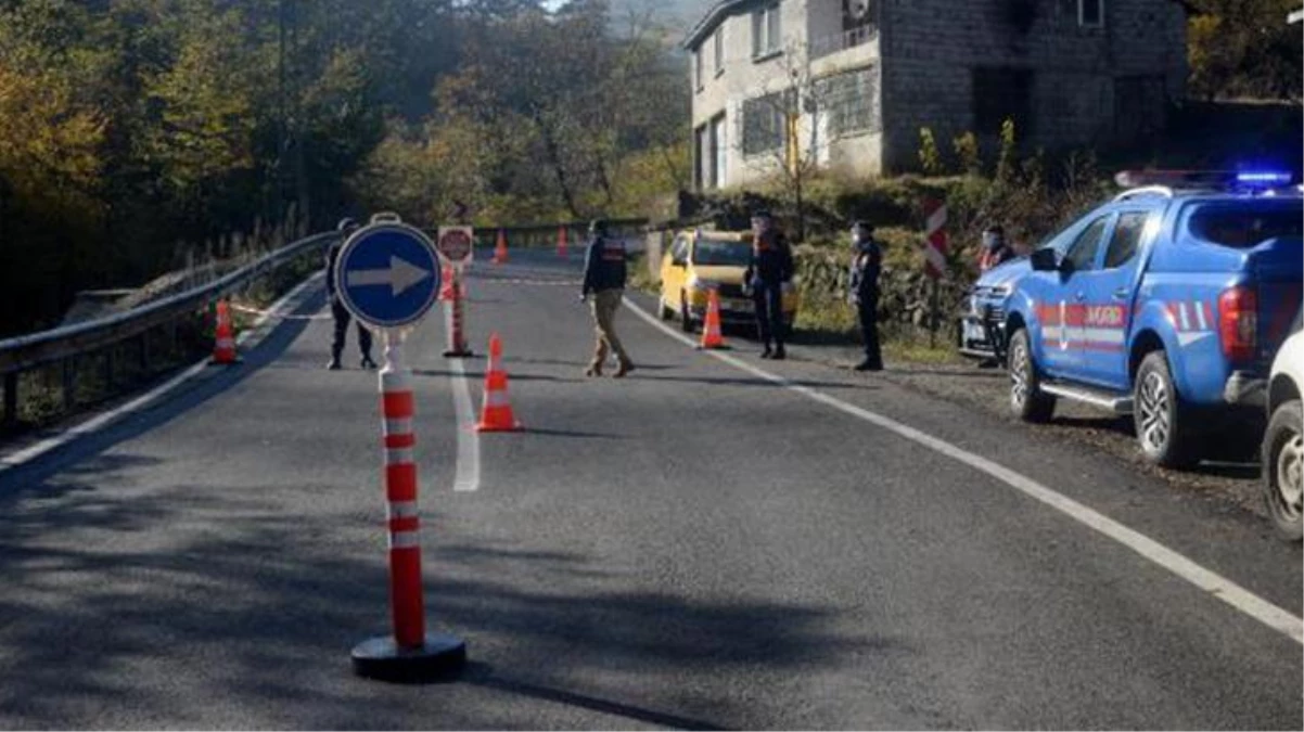 Artan korona vakaları nedeniyle karantinaya gireceklerini öğrenen vatandaşlar, mahalleden apar topar kaçtı