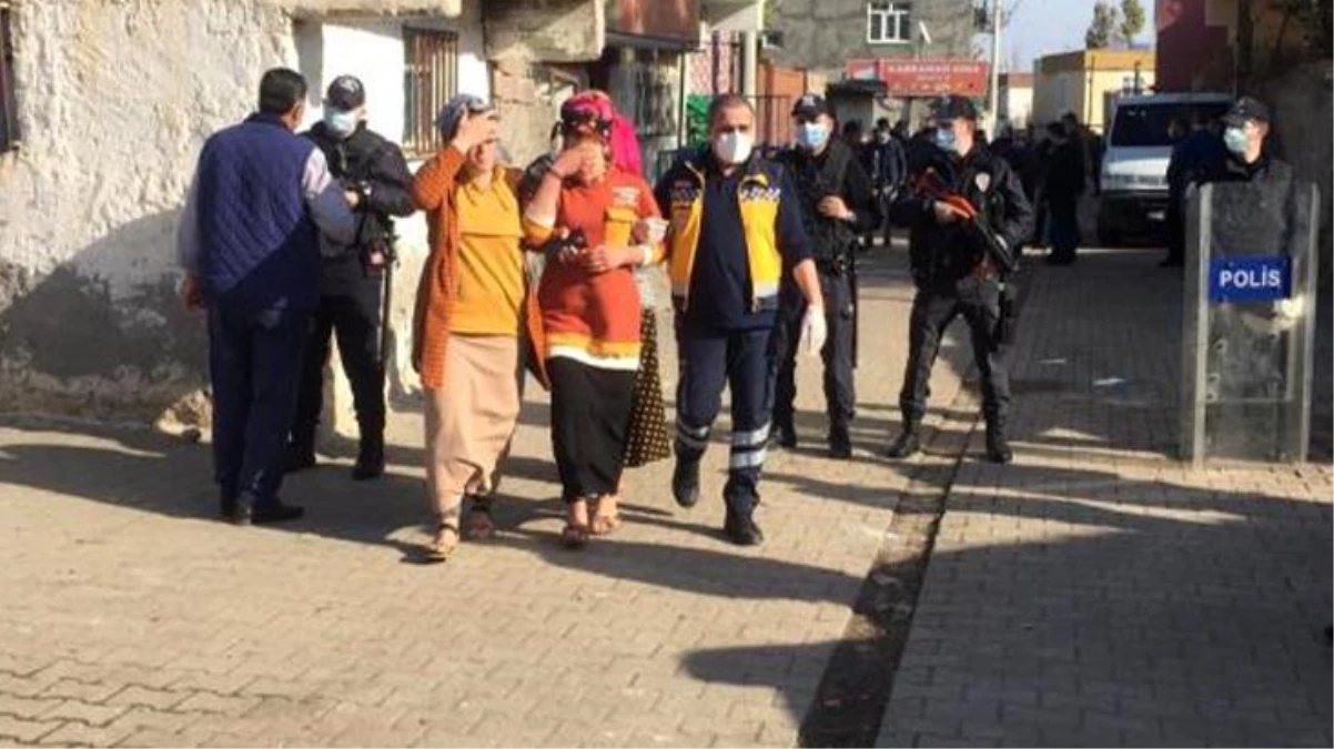 Kısıtlamayı umursamadan taşlı sopalı ev bastılar! Kadın-çocuk demeden çıkan kavgada 20 kişi yaralandı