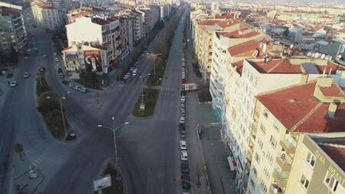 Son dakika haber... Eskişehir\'de cadde ve sokaklar boş kaldı