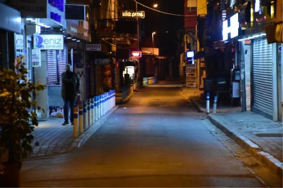 Son dakika haberi | İzmir\'de vatandaşlar, sokağa çıkma kısıtlamasına uydu