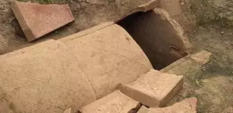 İznik'te 5 lahit bulunan zeytinlikte yeni mezar odaları bulundu