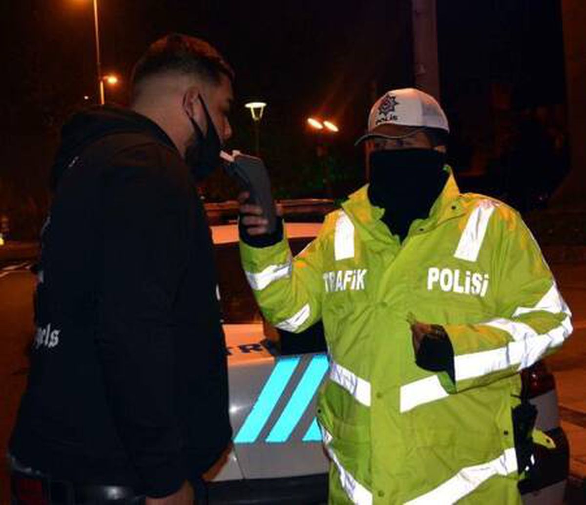 Kısıtlamada ehliyetsiz yakalanan sürücüye 6 bin TL ceza