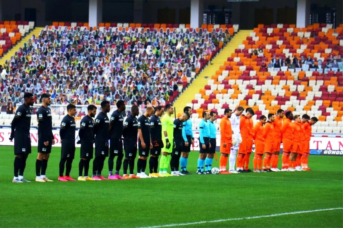 Süper Lig: Yeni Malatyaspor: 0 M.Başakşehir: 1 (İlk yarı)