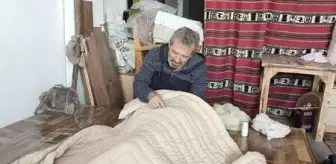 47 yıldır yorgan dikiyor