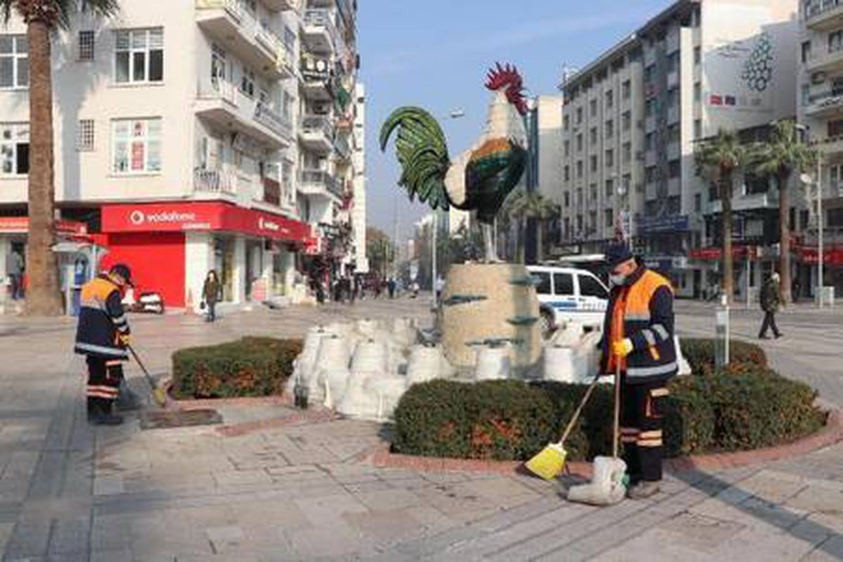 Denizli\'de sigara yasağı nedeniyle yere atılan izmarit yok denecek kadar azaldı