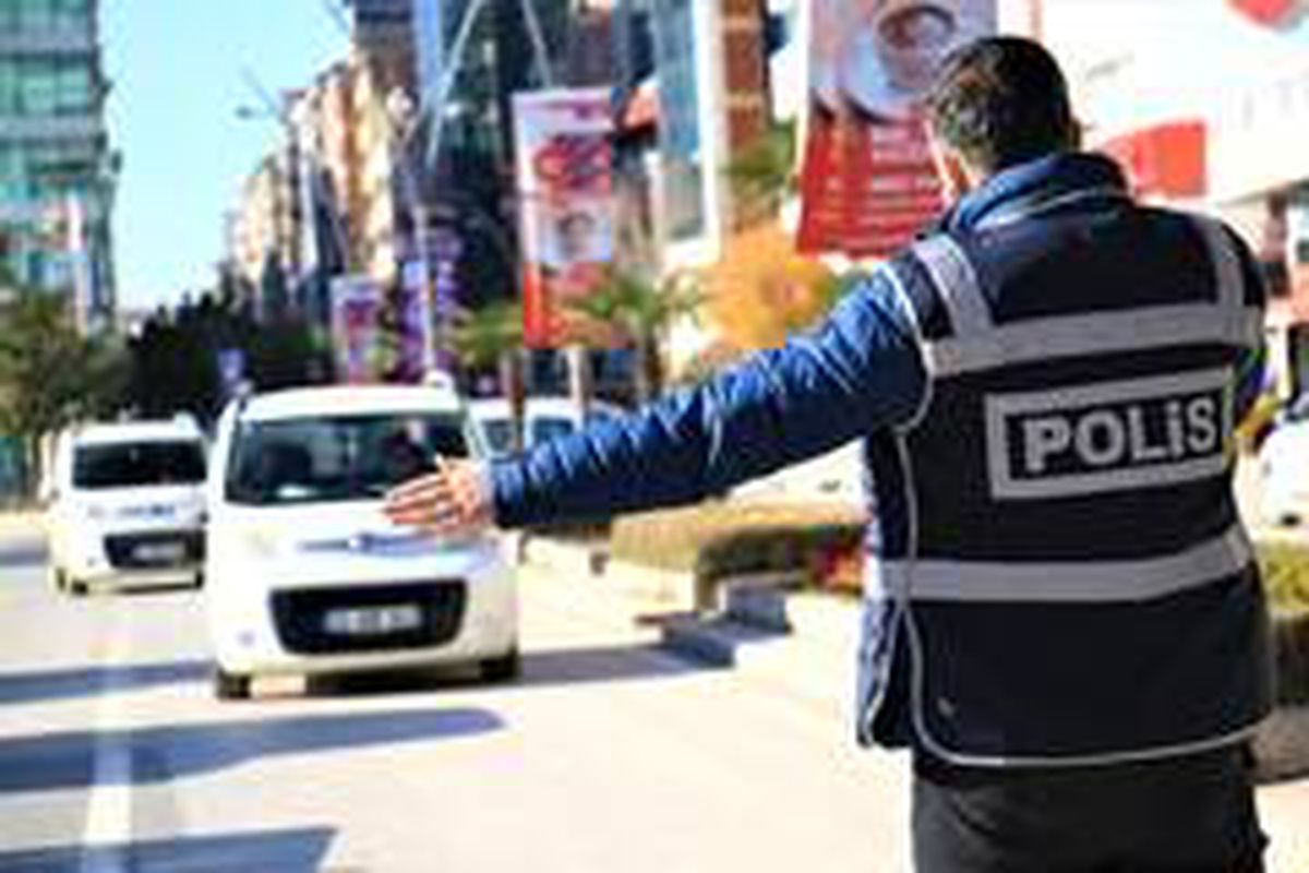 Elazığ\'da kısıtlama kapsamında denetimler gün boyu sürdü