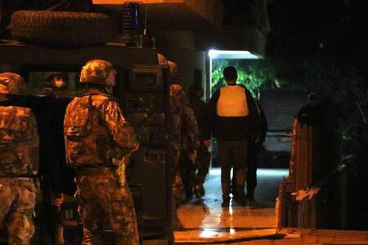 Eski eşi tabancayla kapıya dayandı, KADES\'ten yaptığı ihbarla kurtarıldı 2 (Cep telefonu görüntüleri)