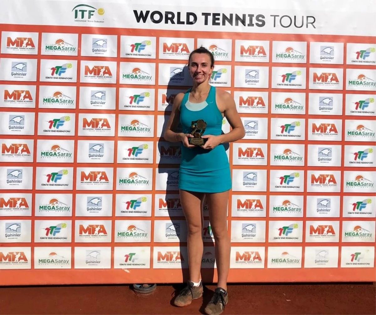 Milli tenisçi İpek Öz, Antalya\'da şampiyon