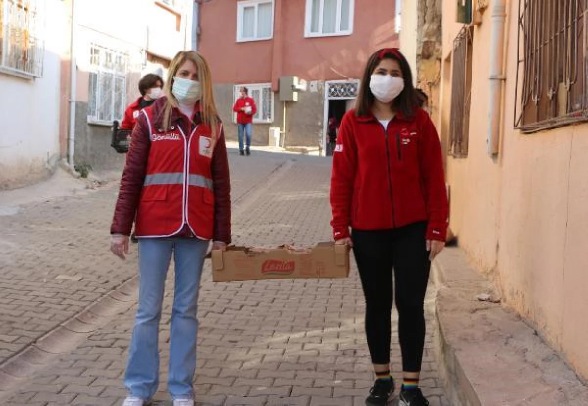 Son dakika haber! Türk Kızılayı\'ndan evde kalanlara simit ve ekmek ikramı