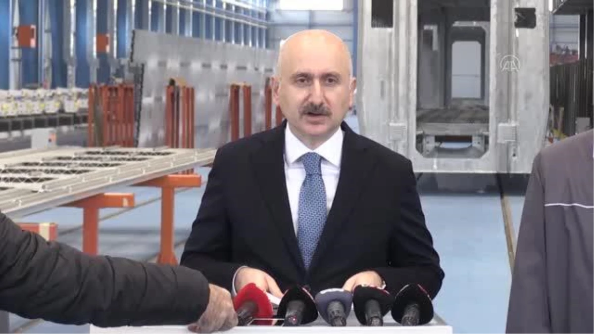 Ulaştırma ve Altyapı Bakanı Karaismailoğlu, Sakarya\'da konuştu: (1)