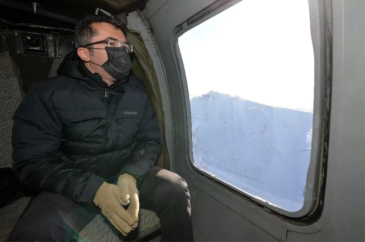 Erzurum Valisi sokağa çıkma kısıtlamasını havadan denetledi