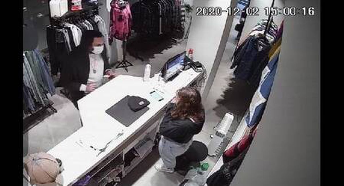 Kadıköy\'de tedavülden kalkmış dövizle dolandırıcılık kamerada