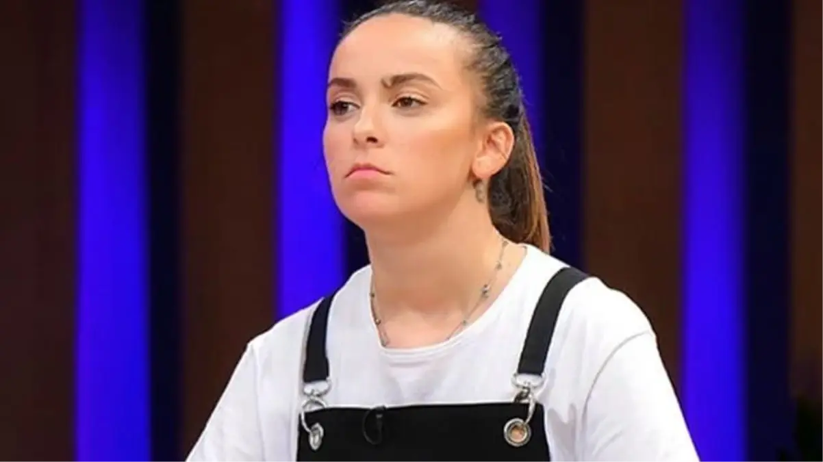 MasterChef\'ten diskalifiye edilen Uğur Yılmaz Deniz\'le adı anılan Tanya Kilitkayalı\'nın paylaşımı aşk iddialarını alevlendirdi