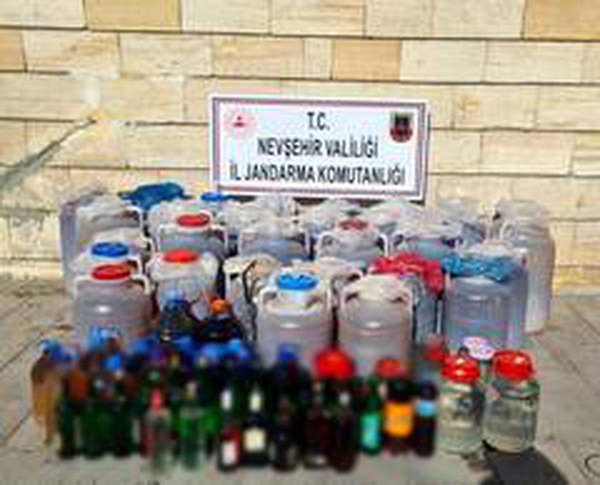 Ürgüp\'te 1 ton 739 litre kaçak içki ele geçirildi