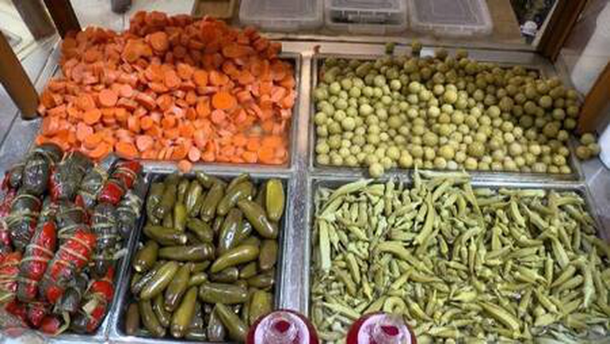 Uzmanlar koronaya karşı yararını anlattı; Turşuköy\'de satışlar patladı
