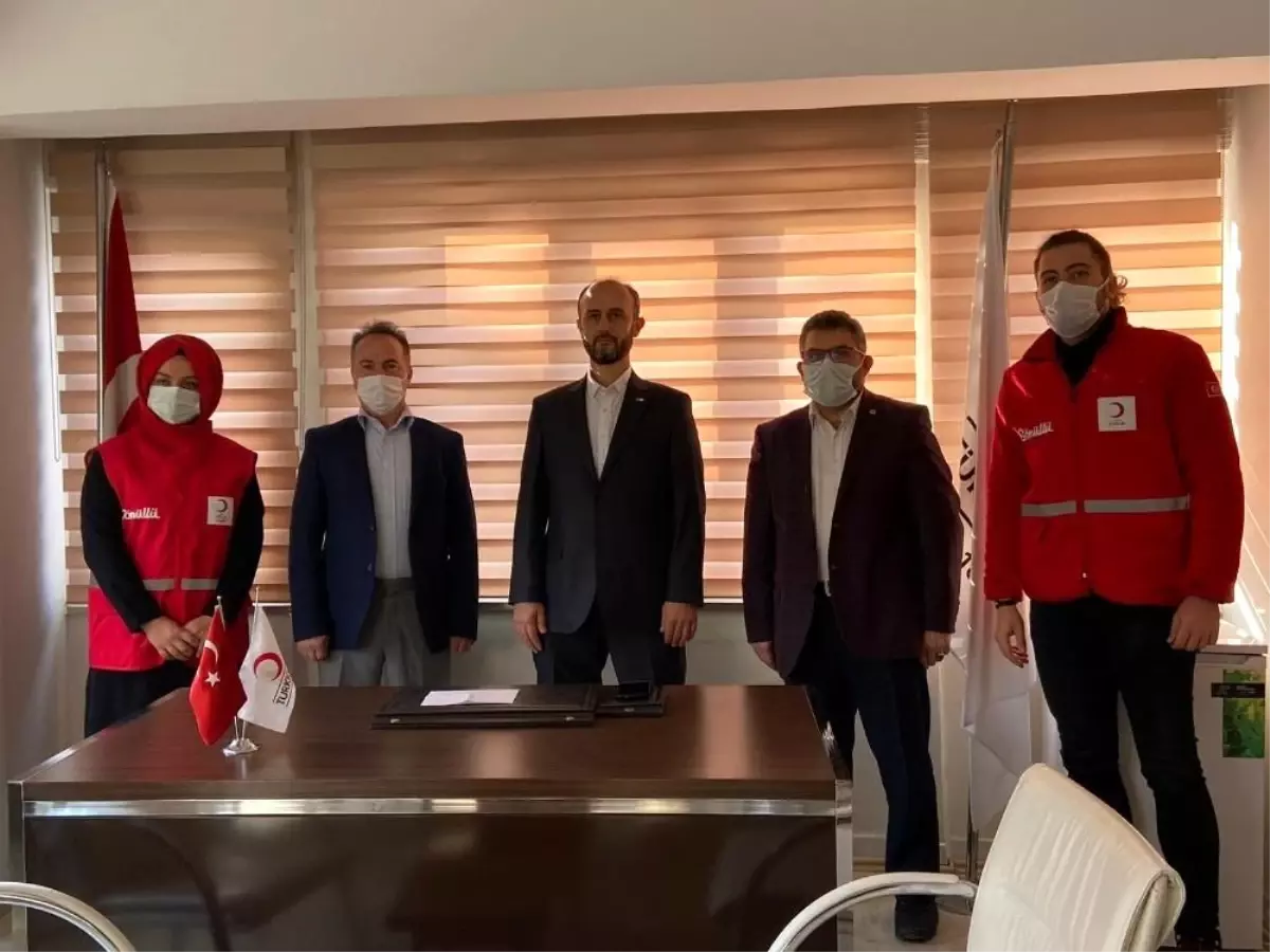 Yakın: "Durmadan, dinlenmeden yardım faaliyetlerini sürdüreceğiz"