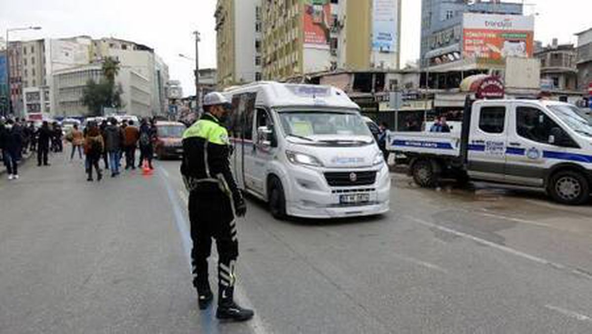 Dron ile maske takmadığı belirlenen sürücülere, ceza yazıldı