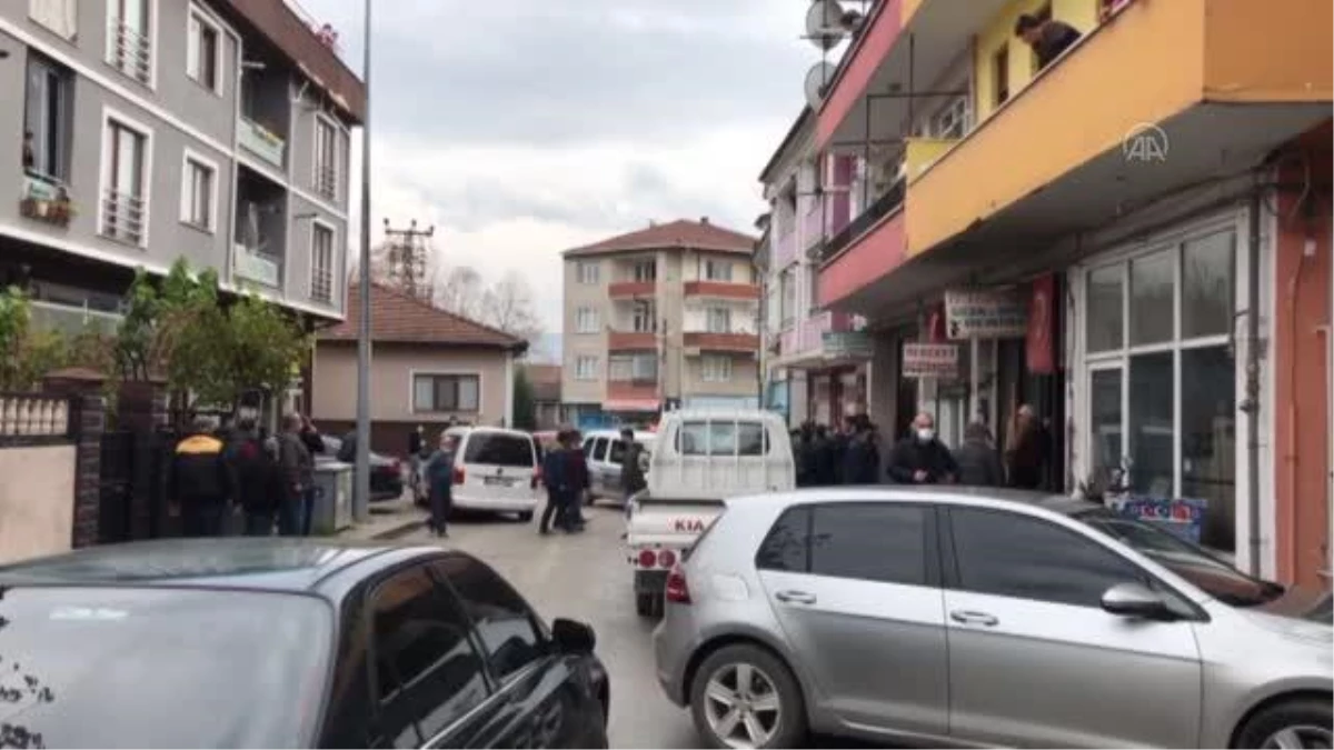 Sakarya\'da fındık deposunda çıkan silahlı kavgada 2 kişi öldü, 2 kişi yaralandı
