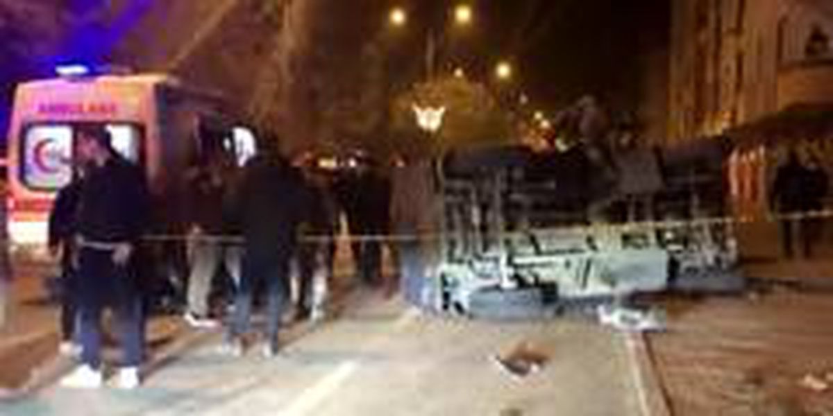 Son dakika... Iğdır\'da zırhlı araç devrildi: 1 polis yaralandı