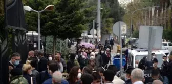 Mersin Adliyesi önünde HES kodu kuyruğu