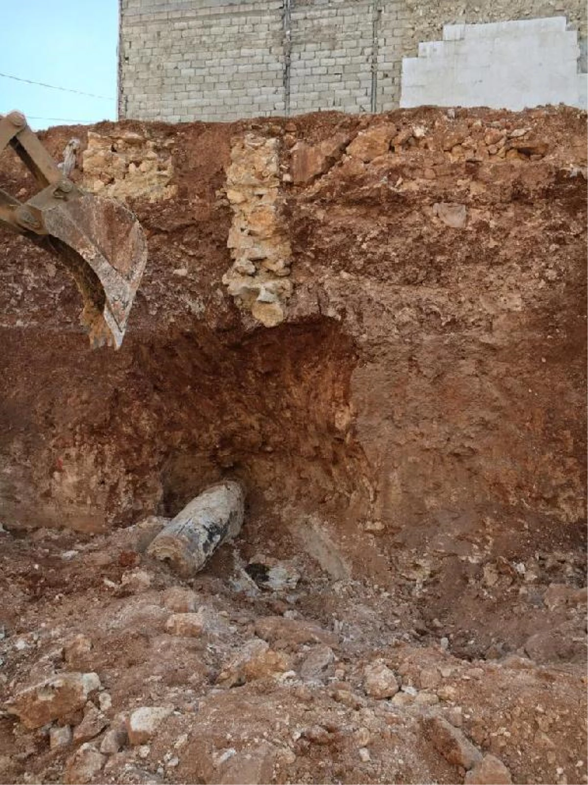 MSB: El-Bab\'da yerin altında tespit edilen 1 tonluk bomba imha edildi