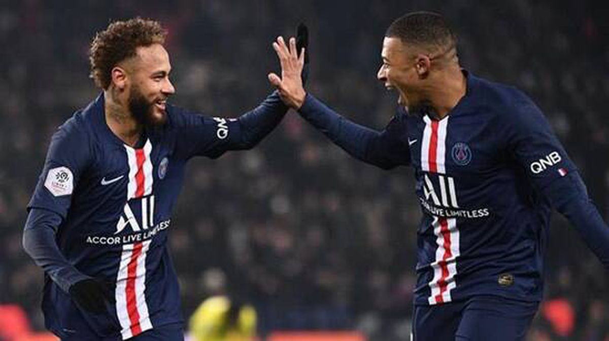 PSG\'nin golcü futbolcusu Mbappe\'nin babası Real Madrid iddialarına isyan etti