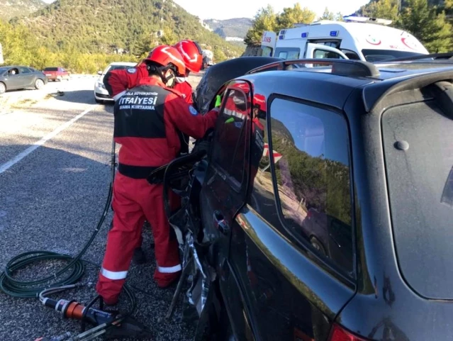 - Seydikemer'de trafik kazası: 1 yaralı