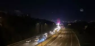 Sokağa çıkma kısıtlaması öncesi yaşanan hareketlilik yerini sessizliğe bıraktı