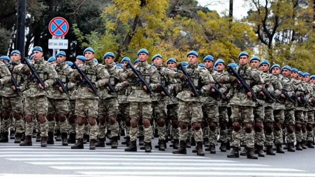 Türk askeri 10 Aralık Zafer Töreni için Azerbaycan'a gitti