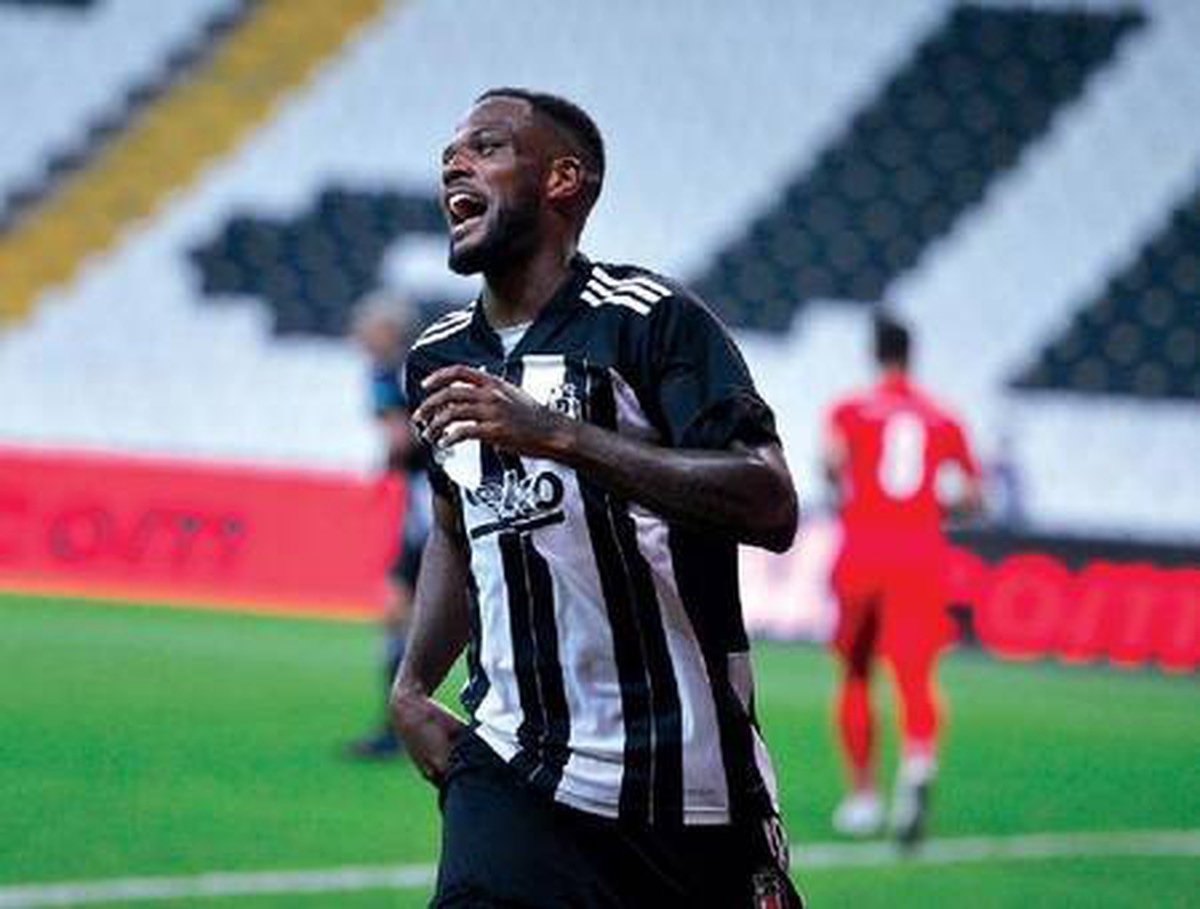 Cyle Larin: Hepimiz takımın daha iyi olması için savaşıyoruz