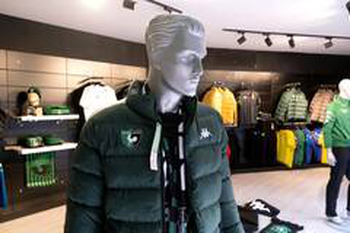 Denizlispor Store mağazası yeniden hizmete açıldı