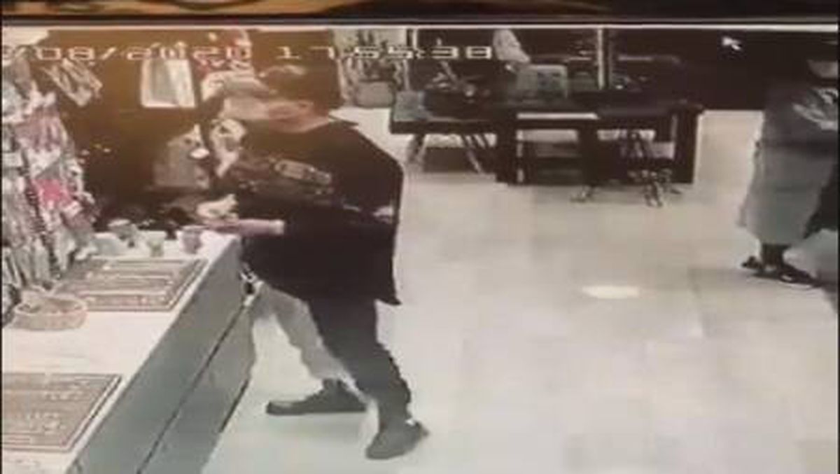 Sosyal medya fenomeni Hakan Kakız\'ın Nişantaşı\'nda çantası böyle çalındı