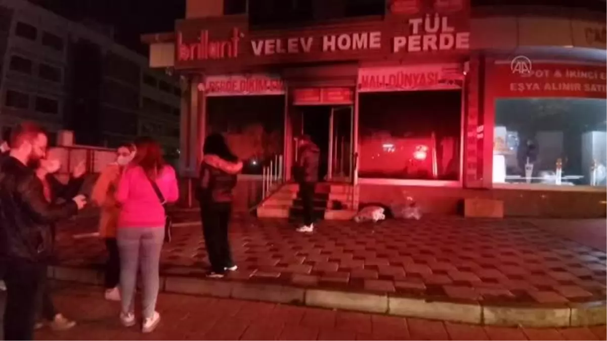 Büyükçekmece\'de iş yerinde çıkan yangın söndürüldü