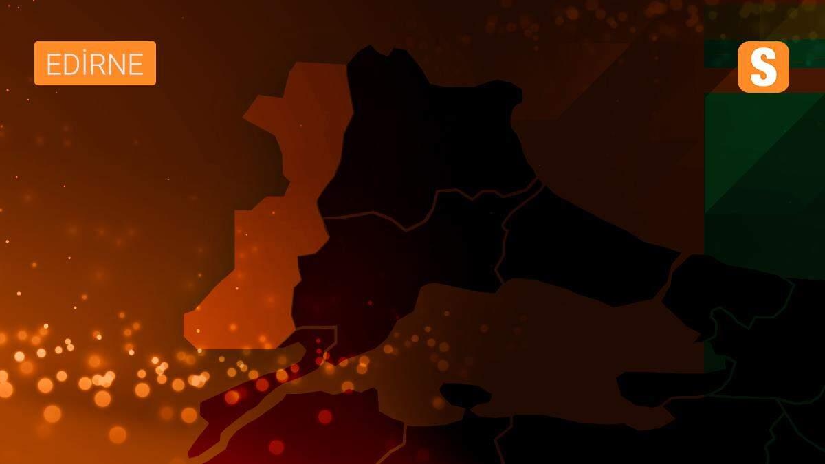 Edirne\'de aracıyla polisten kaçan zanlı kovalamaca sonucu yakalandı