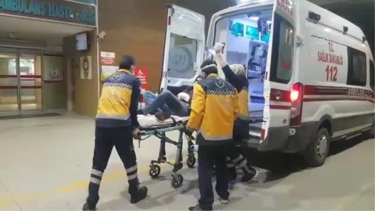 İnegöl\'de elini bıçkı makinesine kaptıran işçi yaralandı
