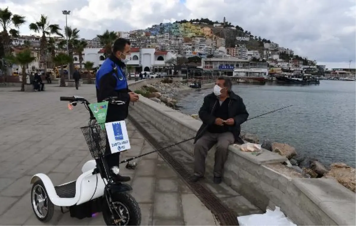 Son dakika! Kuşadası\'nda olta balıkçılarına koronavirüs denetimi