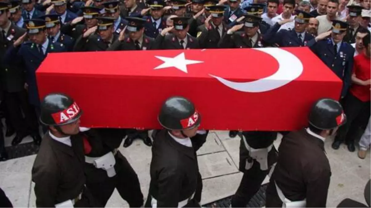 Son Dakika! Terör örgütü PKK, Barış Pınarı bölgesinde kontrol noktasına saldırdı: 2 asker şehit oldu, 8 asker yaralandı