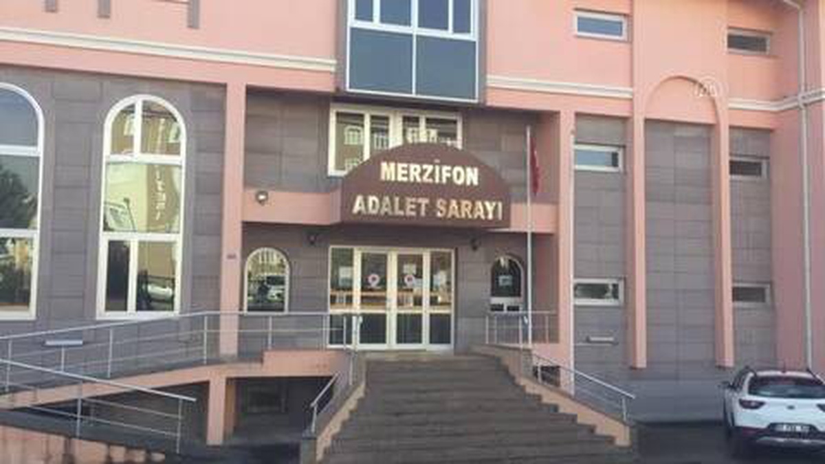Son dakika haber: Uyuşturucu operasyonlarında yakalanan 3 zanlı tutuklandı
