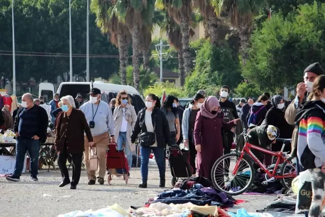 Vaka artışının devam ettiği Antalya'da pazar yoğunluğu