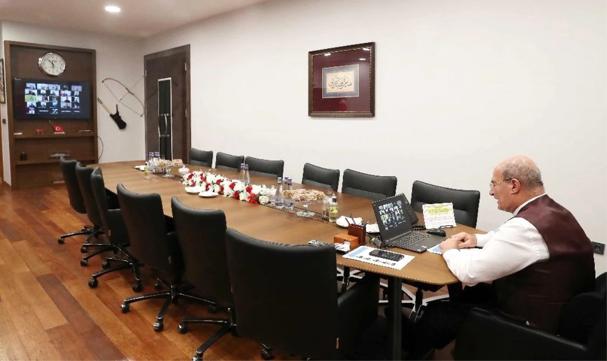 Hisarcıklıoğlu ile Baran, hizmet ve yeme-içme sektörü temsilcileriyle görüştü