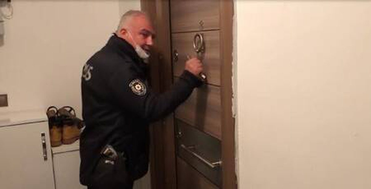 Alkolün etkisiyle KADES butonuna basınca polisi alarma geçirdi