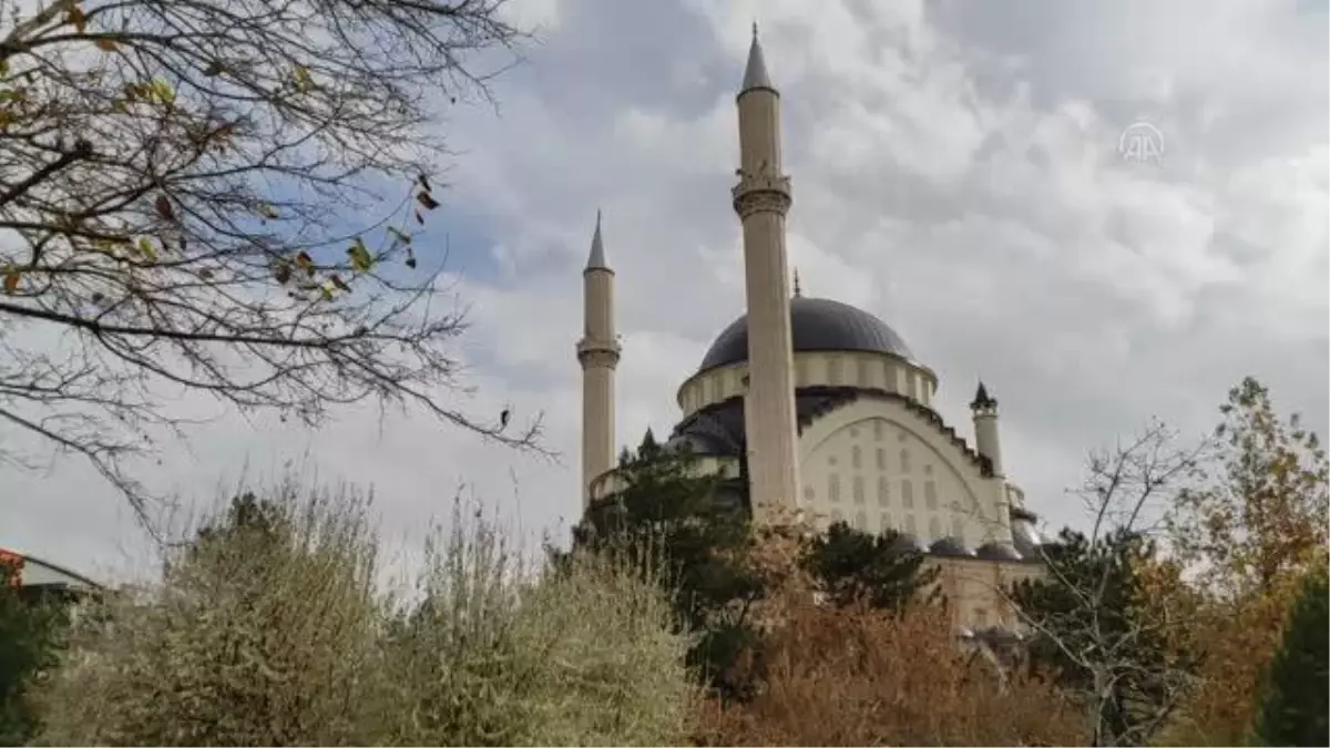 Cuma namazı sonrası camilerde yağmur duası